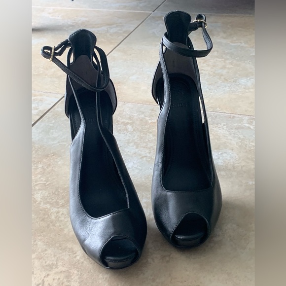 Guess open-toe hidden platform high heels - Picture 4 of 5